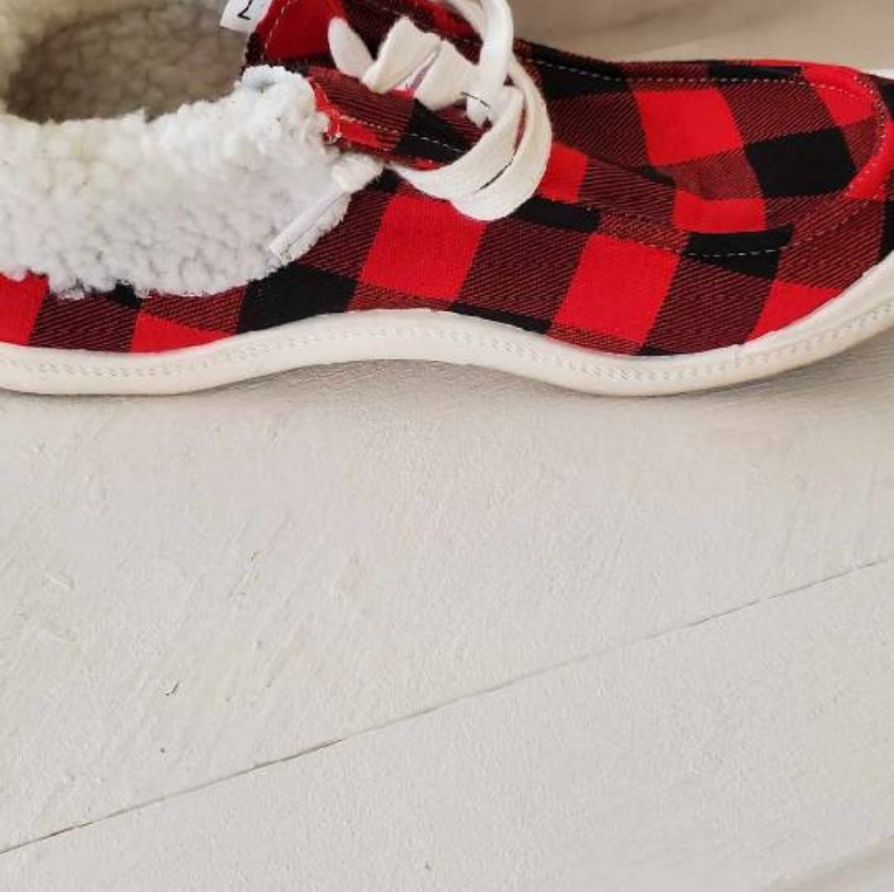 Shoes - Picture 2 of 3